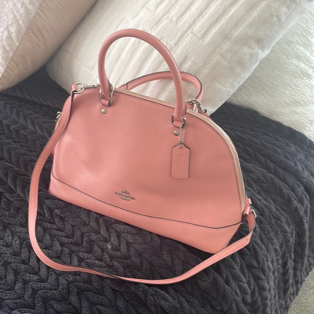 Brand new Coach tote with shoulder strap. Blush pink leather. Never used!